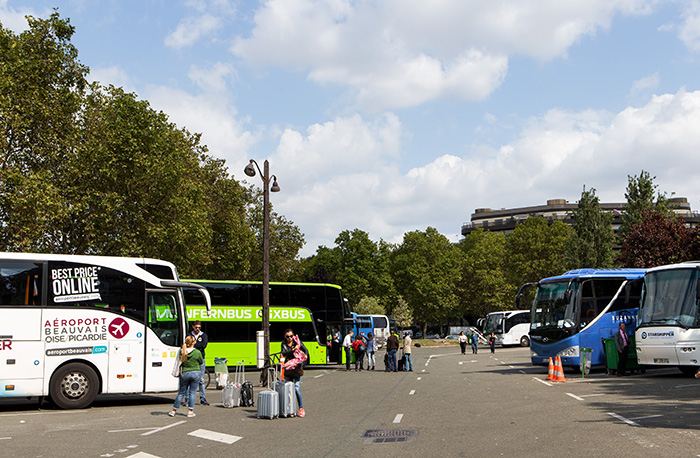 7 septembre 2015. Gare routière de la porte Maillot. Paris.