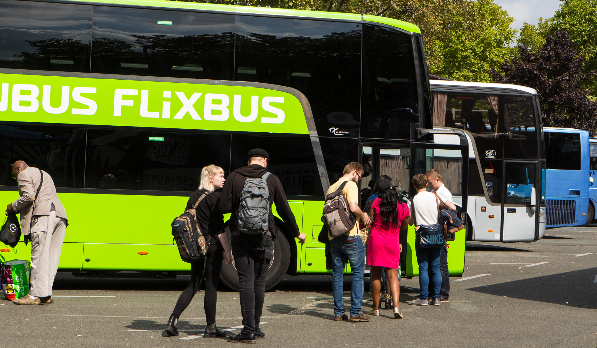 flixbus le mans tours